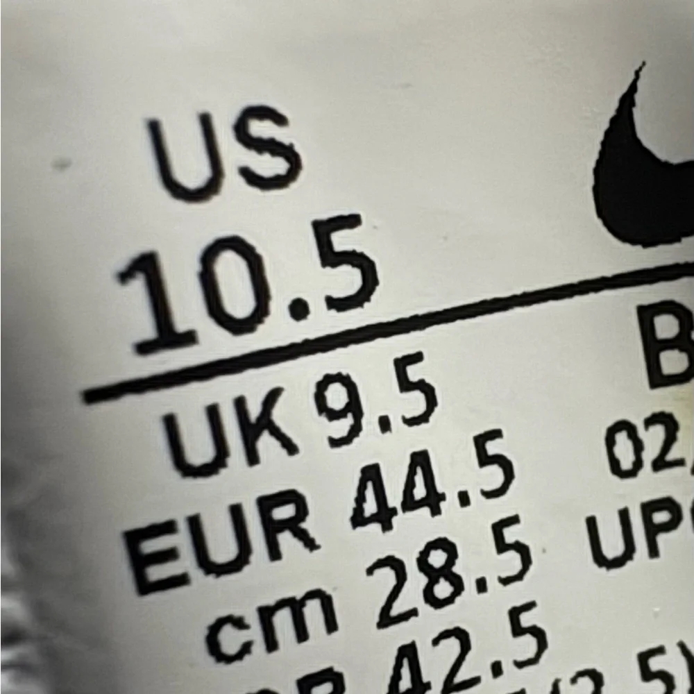 Nike Men’s Kyrie 6 Shot Clock Athletic Sneakers - Picture 6 of 6